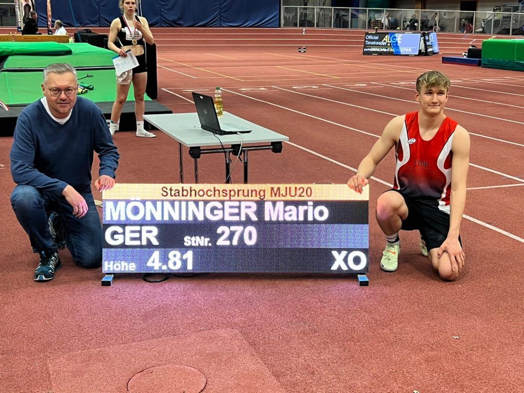 Mario Mönninger Bayerischer Hallenrekord U18 Stabhochsprung.
